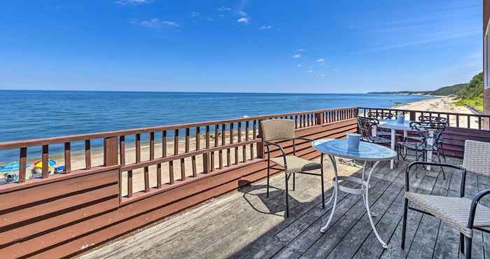 Others Beachfront Wading River Home w/ Deck & Grill!