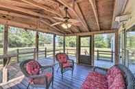 Lain-lain Palatka Hideaway w/ Fireplace & Private Porch