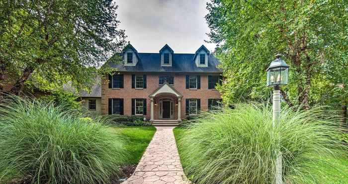 Others Extravagant Atglen Manor w/ Private 60-acre Land!