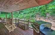 Khác 3 Bryson City Cabin w/ Wraparound Deck & Hot Tub