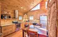 Khác 6 Bryson City Cabin w/ Wraparound Deck & Hot Tub