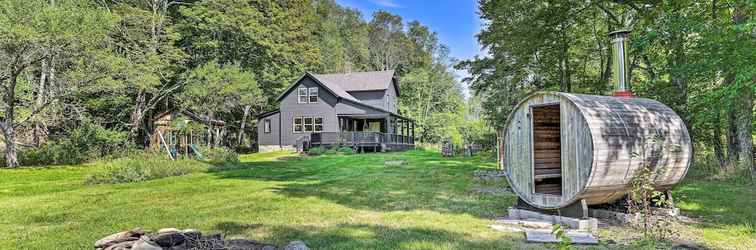 Khác Lush, Charming 1800s Farmhouse on Secluded Oasis!