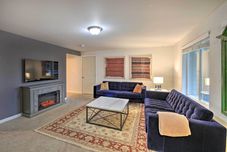 Others Enumclaw Home - 60 Mi to Mount Rainier!