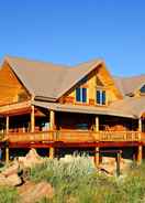 Imej utama Luxe Lodge in the Tetons for Large Group Retreats!