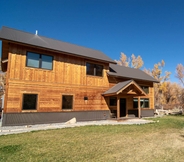 อื่นๆ 4 Riverfront Home w/ Bbq: 2 Mi to Downtown Gunnison!