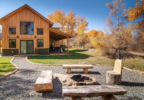 อื่นๆ Riverfront Home w/ Bbq: 2 Mi to Downtown Gunnison!