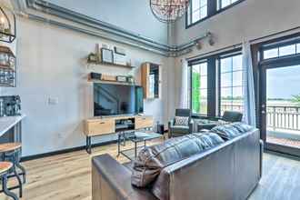 Others 4 Luxe Central Atlantic Station Loft w/ Balcony