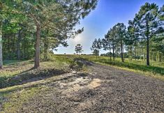 Others 6 Serene Broken Bow Cabin w/ Fire Pit & Gas Grill!