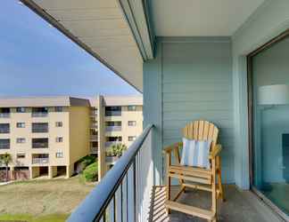 Others 2 Hilton Head Resort Condo Rental: Walk to Beach!