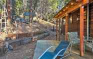 Others 4 Cabin w/ Fire Pit: Minutes to Vineyards & Hiking!