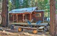 Others 7 Cabin w/ Fire Pit: Minutes to Vineyards & Hiking!