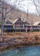 Imej utama 'serenity on the River' Luxe Lewisburg Cabin!