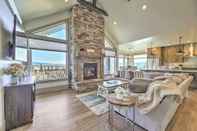Others Stunning Valley Home w/ Furnished Deck & Mtn Views