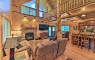 Lain-lain 5 Island Park Cabin w/ Stunning Forest Views!