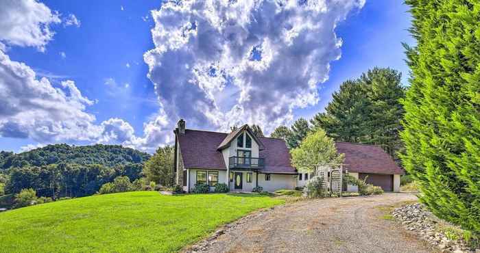 Lainnya Secluded Mountain City Home w/ Deck & Views!