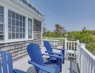 Others 2 Cozy Narragansett Cottage w/ Dock & Outdoor Shower