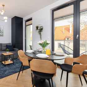 Room 1 Apartment With Parking by Renters, University of Gdańsk Hotels