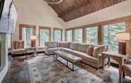 Others 4 Creekside Chateau Private Waterfall Creek Breck Private Nature Setting Spa