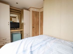 Lainnya 4 Eden Way 45