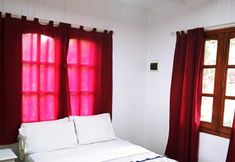 其他 3 Stone Wall Cottages