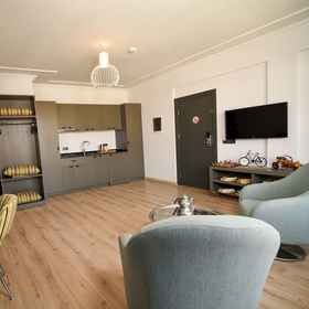 Imej utama 1 Lovely Flat with Sweet Balcony-ZAMBAK, Murat Pasha Mosque Hotels