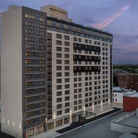 Primary image1SpringHill Suites by Marriott New York Queens,Studio Celosia飯店