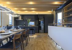 Others 7 Hachiko by H2 Life