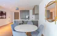 Others 4 Luxurious 2 Bedroom Flat by the River Thames - Vauxhall