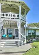 Imej utama Jensen Beach Home w/ 2 Decks + Mod Interior!