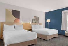 Others 7 Spark by Hilton Newcomerstown
