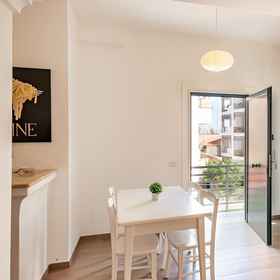 Primary image 1 Lucienne in Alghero With 1 Bedrooms and 1 Bathrooms, Coral Rent a Car | Noleggio auto Alghero Hotels