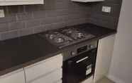 Lainnya 6 New Refurb 2-bed Apartment in London