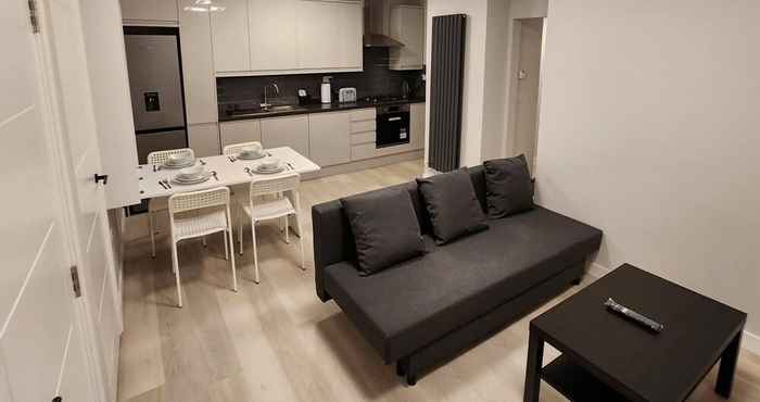 อื่นๆ New Refurb 2-bed Apartment in London