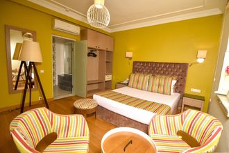 Lain-lain 4 Comfortable Flat with Jacuzzi EMP. 206