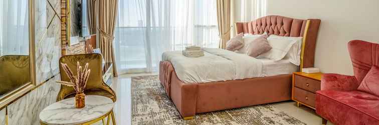 Lainnya Tanin - Wake Up To Dubai Skyline From This Stylish Studio