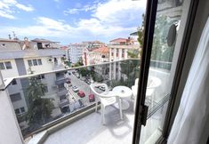 其他 6 Saturn Hotel