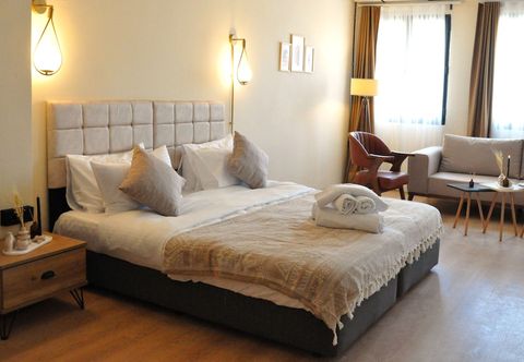 其他 Golden Door Hotel