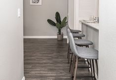 其他 7 Resort Style Condo 220MV