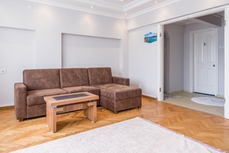 Lain-lain 4 Centrally Located Spacious Modern Flat in Bakirkoy