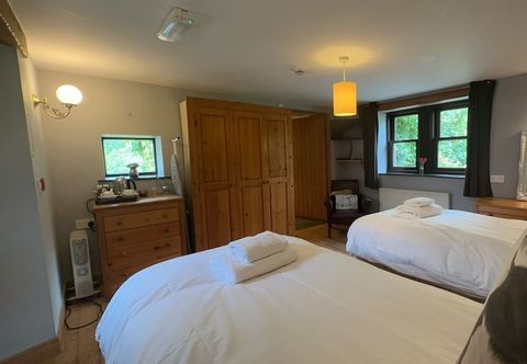 その他 The White Bull