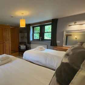 Room 1 The White Bull, Easington Hotels