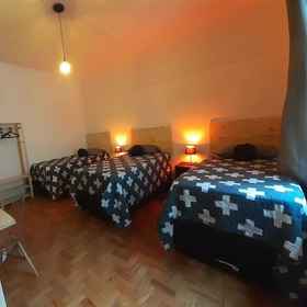 Primary image1Quarto Retrô,圣保罗州別墅