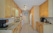 Others 7 North Beach Paradise 3 Bedroom Townhouse by Redawning