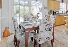 Others 7 Endless Garden Beach Cottage