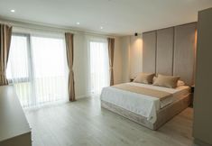 Khác 5 The Deck Otel