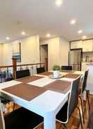 Imej utama Chic Townhome With Garage Dt Mtl