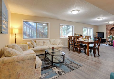 其他 Oregon Jade Lodging- Spacious 2 Bedrooms, Ev Charger, Quite By Stream