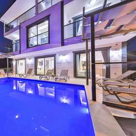 Primary image1卡斯波希姆別墅 - 可容納12人 - 靠近市區和海灘,安塔利亚別墅