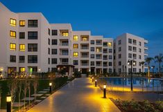 Others 6 Elegant Beachfront Flat