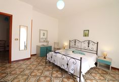 Others 5 Isabel's House in Otranto 10 Seats